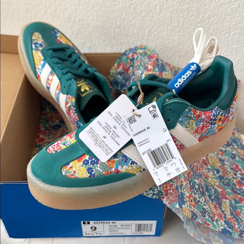 Adidas Liberty Sambae Size 9 💐